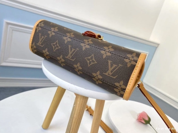 First bag ru LOUIS IVY VUITTON 0813